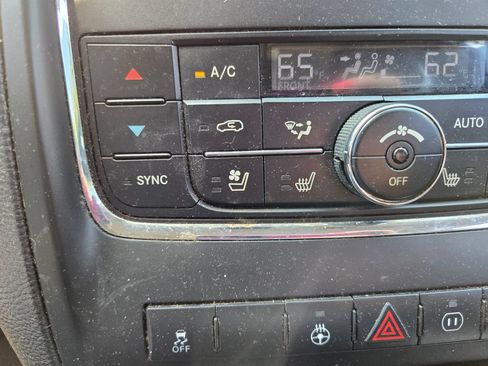Used 2011 Dodge Durango Citadel RWD image 13