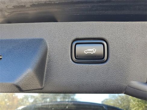 Certified 2023 Kia Sportage SX image 7