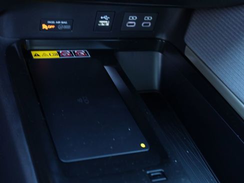 New 2026 Toyota Camry SE image 17