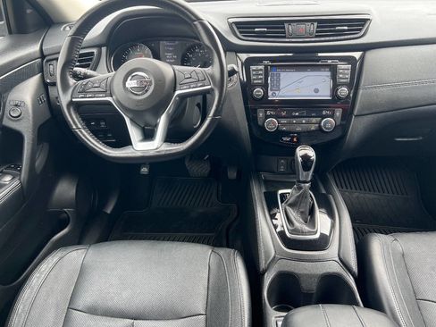 Used 2017 Nissan Rogue SL image 14