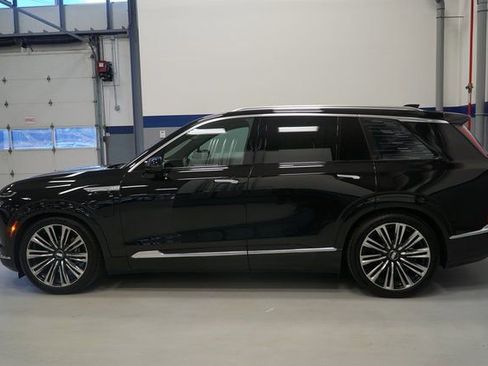 New 2026 Cadillac Vistiq Premium Luxury AWD/4WD image 2