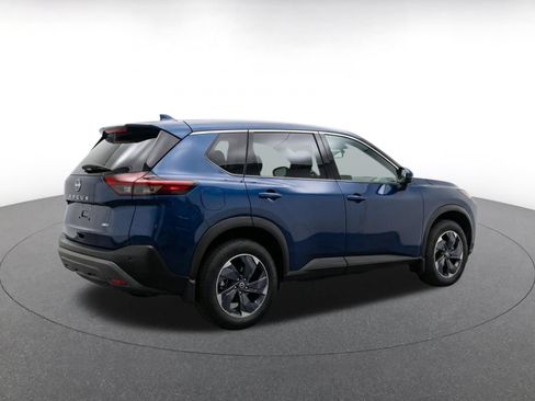 Used 2025 Nissan Rogue SV FWD image 11