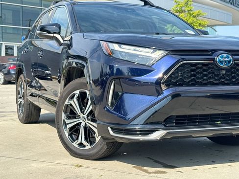 Used 2022 Toyota RAV4 XSE w/ Premium Package AWD/4WD image 9