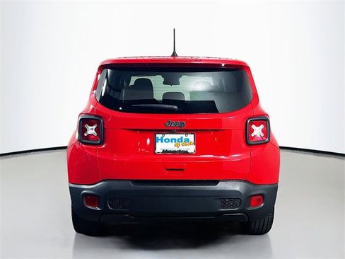Used 2021 Jeep Renegade Sport image 24