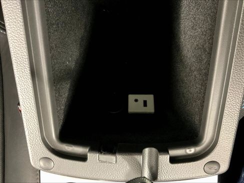 Used 2016 Cadillac SRX Performance AWD/4WD image 16