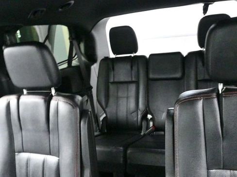 Used 2019 Dodge Grand Caravan GT image 13