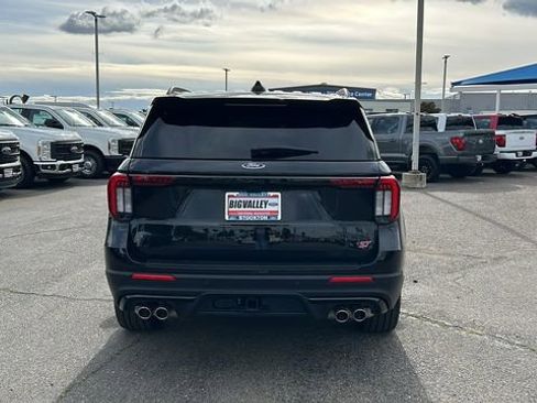 Certified 2025 Ford Explorer ST image 4