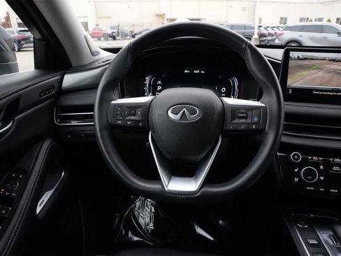 Used 2025 INFINITI QX60 Luxe w/ Vision Package image 9