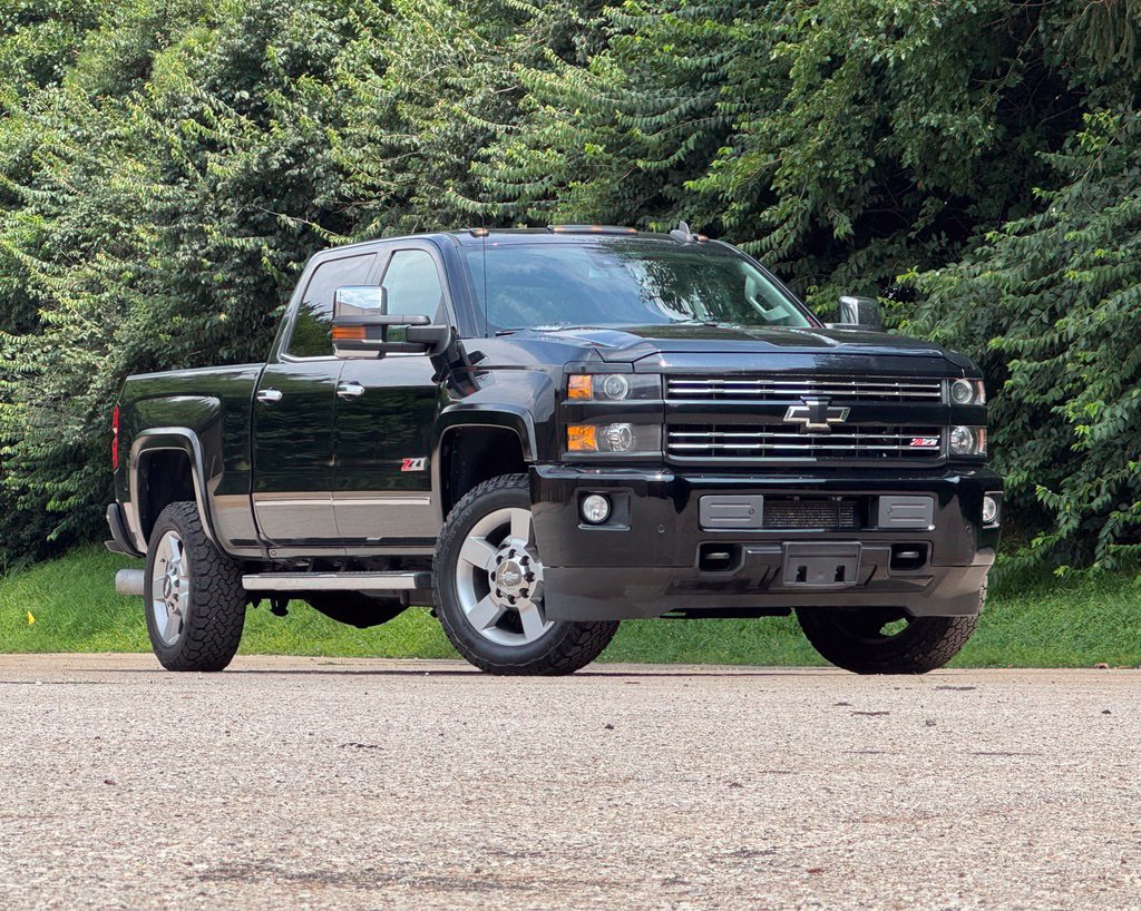 Used 2016 Chevrolet Silverado 2500 LTZ w/ Duramax Plus Package AWD/4WD image 2