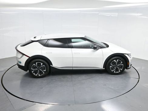 Used 2024 Kia EV6 Light RWD image 58