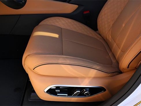 New 2025 Jeep Grand Cherokee Summit image 13