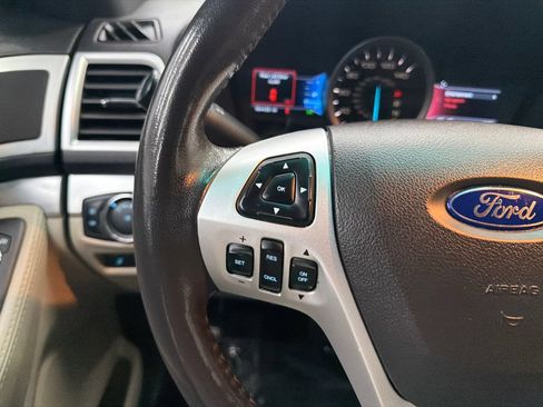 Used 2014 Ford Explorer XLT w/ Equipment Group 202A FWD image 25