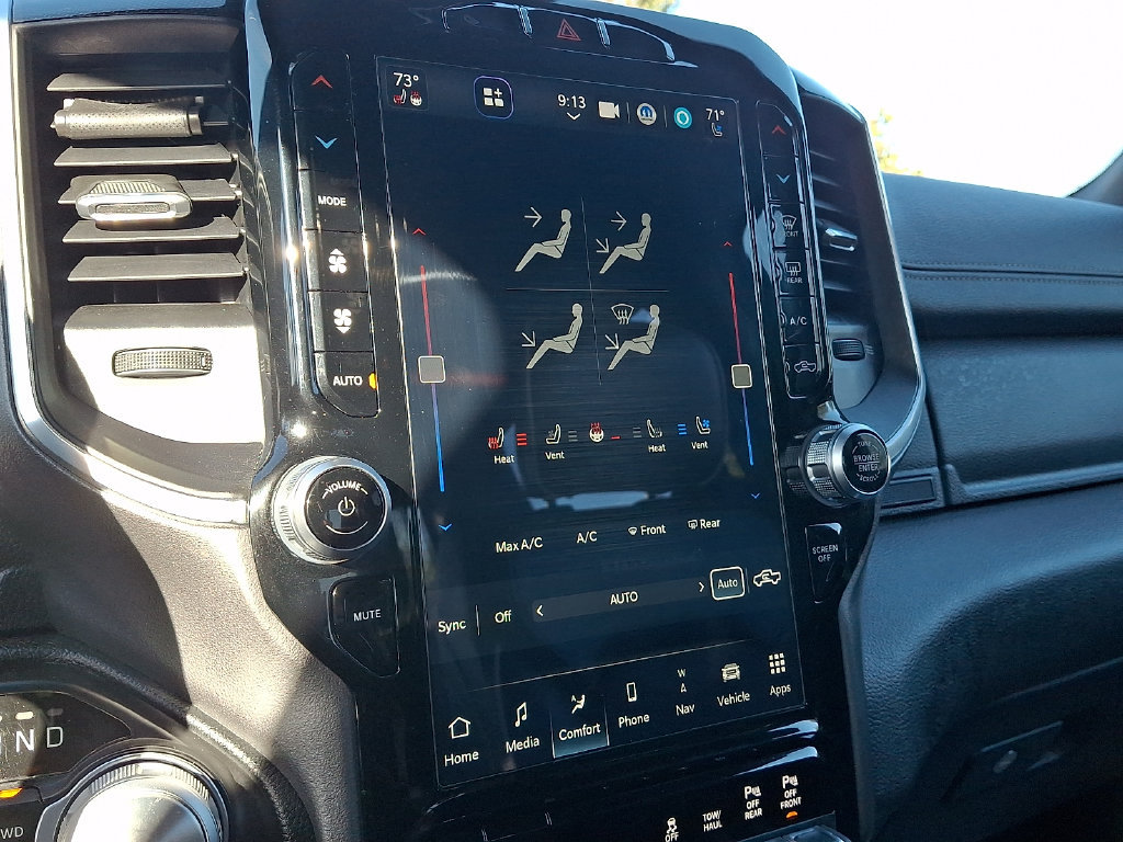 Used 2022 RAM 1500 Laramie w/ Sport Appearance Package AWD/4WD image 18