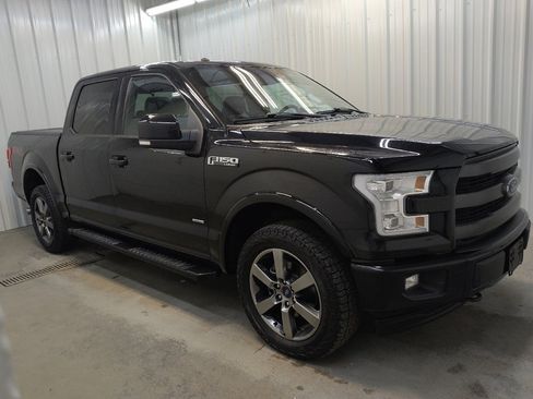 Used 2017 Ford F150 Lariat w/ Equipment Group 502A Luxury AWD/4WD image 11