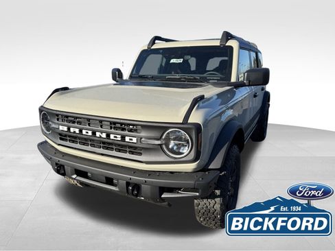 New 2025 Ford Bronco Big Bend w/ Black Diamond Package AWD/4WD image 1