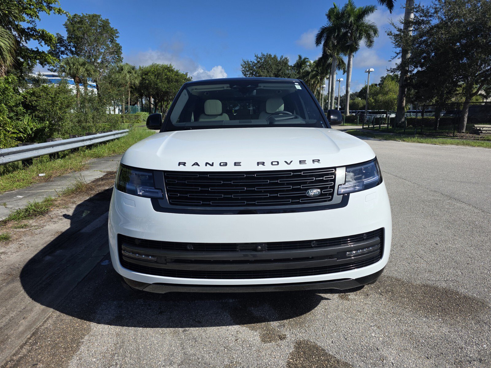New 2026 Land Rover Range Rover SE AWD/4WD image 8