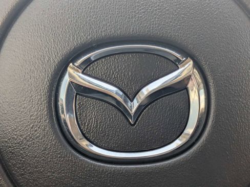 Used 2023 MAZDA MAZDA3 s FWD image 33