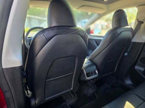 Used 2023 Tesla Model Y Long Range AWD/4WD image 38