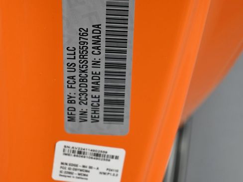 Used 2025 Dodge Charger R/T w/ Sun & Sound Package image 18