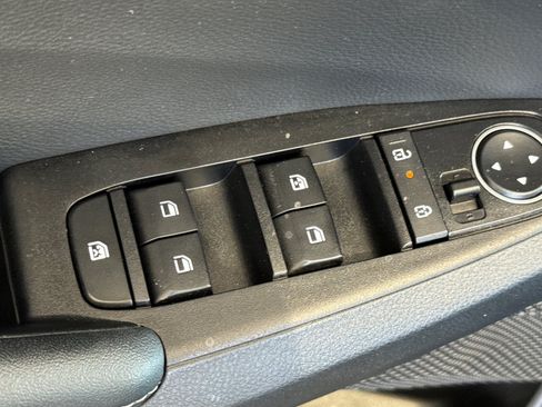 Used 2024 Kia Seltos SX w/ SX Sunroof Package AWD/4WD image 13