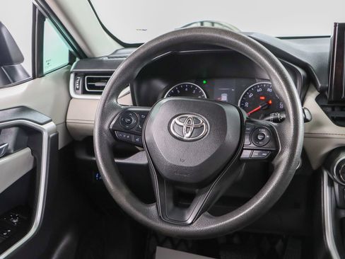 Used 2020 Toyota RAV4 XLE FWD image 12