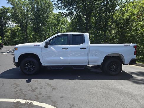 Used 2019 Chevrolet Silverado 1500 Custom Trail Boss w/ Custom Convenience Package AWD/4WD image 5
