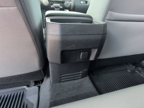 Certified 2026 Toyota Tacoma SR5 AWD/4WD image 16