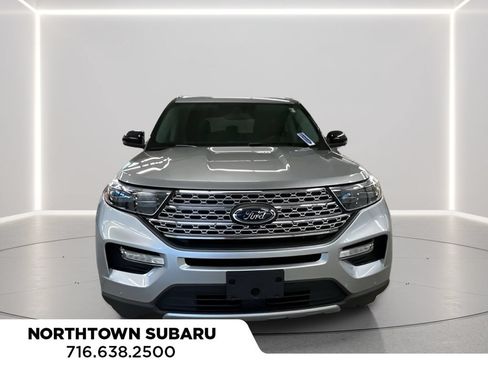 Used 2020 Ford Explorer Limited w/ Equipment Group 310A AWD/4WD image 4