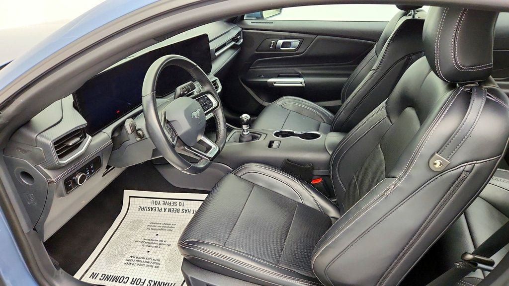 Used 2025 Ford Mustang GT Premium RWD image 19