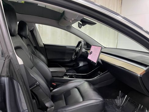 Used 2020 Tesla Model 3 Long Range AWD/4WD image 27