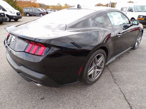 New 2026 Ford Mustang Premium image 4