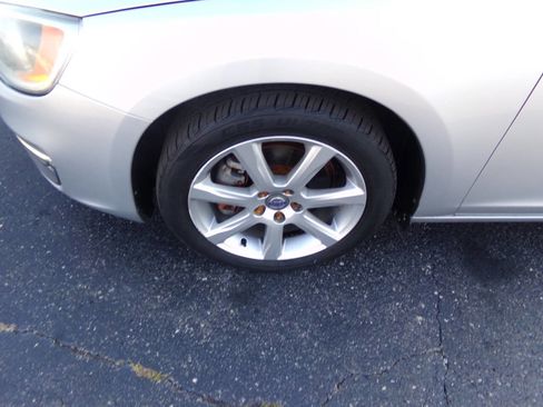 Used 2016 Volvo S60 T5 Premier image 33