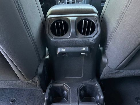 Used 2023 Jeep Wrangler Unlimited Sport AWD/4WD image 27