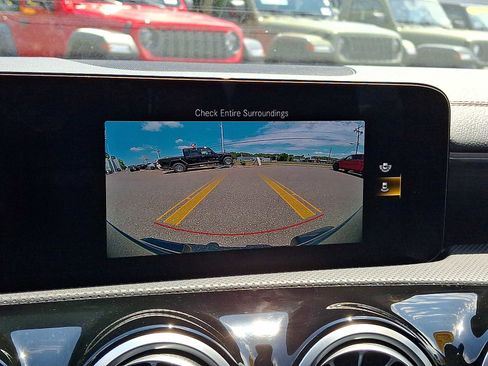 Used 2023 Mercedes-Benz CLA 250 4MATIC image 21