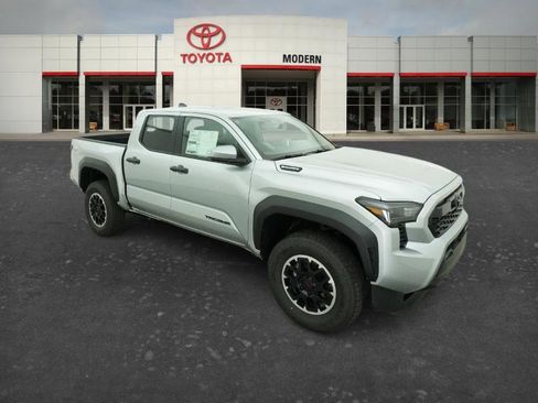 New 2026 Toyota Tacoma TRD Off-Road AWD/4WD image 14