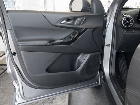 Used 2026 Chevrolet Equinox LT FWD image 19