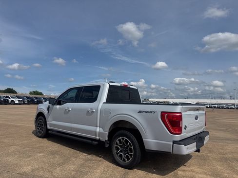 Used 2022 Ford F150 XLT w/ Equipment Group 302A High RWD image 16