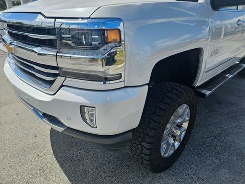 Used 2018 Chevrolet Silverado 1500 High Country RWD image 15