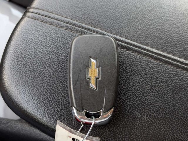 Used 2025 Chevrolet Malibu LT FWD image 30