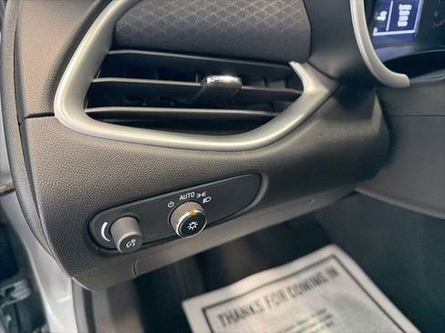 Used 2024 Chevrolet Malibu LT image 15