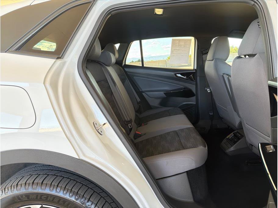 Used 2022 Volkswagen ID.4 Pro AWD/4WD image 13