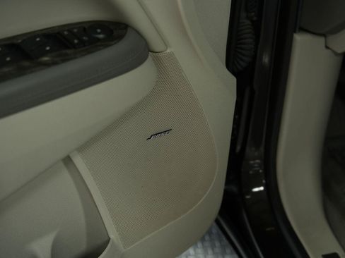 Certified 2014 Buick Enclave Premium FWD image 37