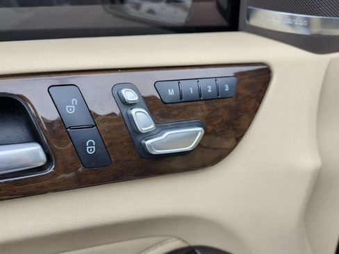 Used 2017 Mercedes-Benz GLE 350 4MATIC w/ Premium 1 Package image 31