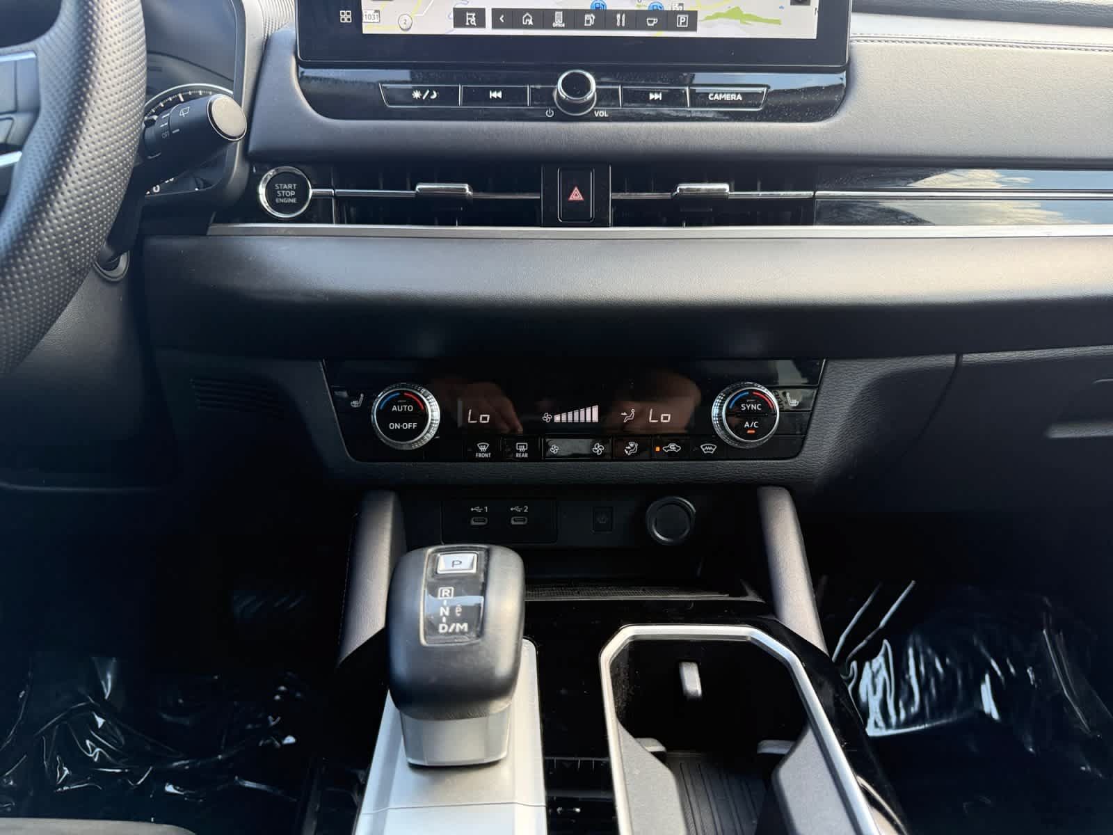 Used 2025 Mitsubishi Outlander SE AWD/4WD image 11