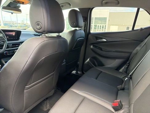 Used 2025 Buick Encore GX Sport Touring w/ Comfort Package image 31