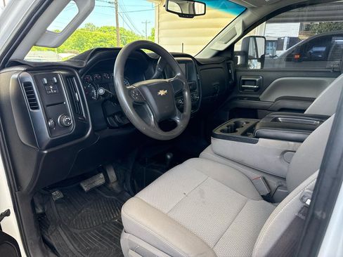 Used 2017 Chevrolet Silverado 2500 W/T w/ WT Convenience Package AWD/4WD image 18