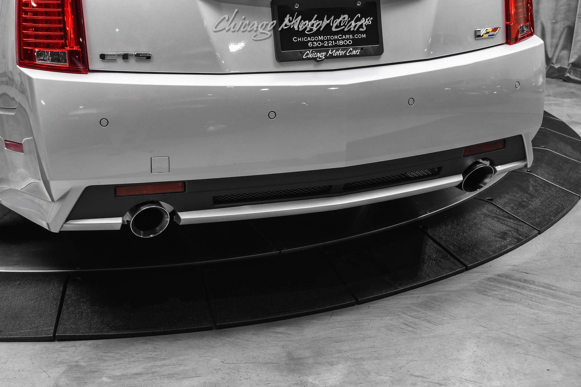 Used 2010 Cadillac CTS V RWD image 39