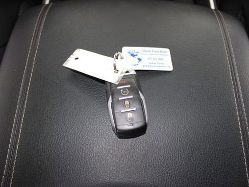 Used 2024 RAM 1500 Big Horn AWD/4WD image 25