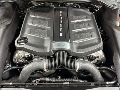 Used 2016 Porsche Cayenne GTS AWD/4WD image 25