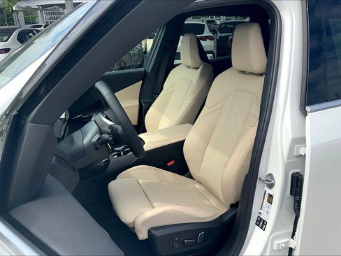 New 2026 BMW X3 xDrive30 w/ Premium Package image 9